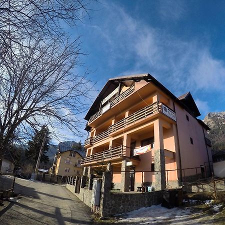 Pensiunea N.A.M Buşteni Exterior foto